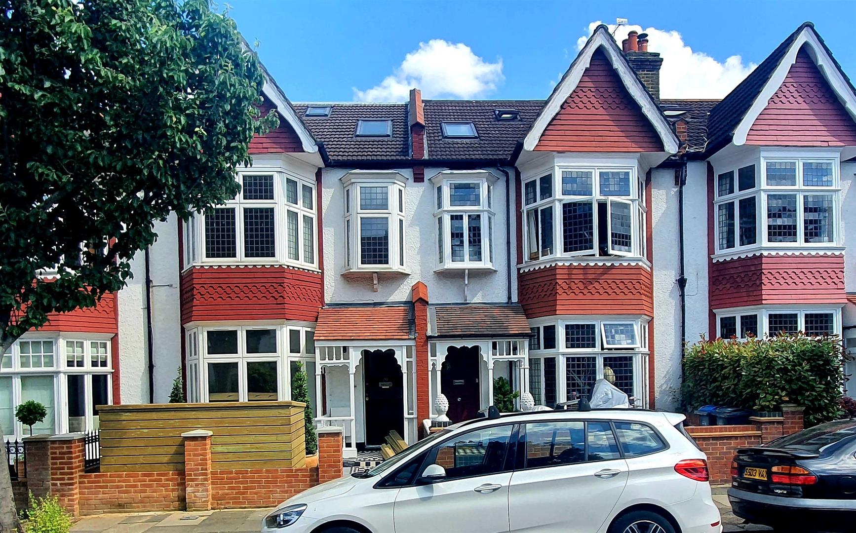 Kenilworth Avenue, Wimbledon Andrew Scott Robertson